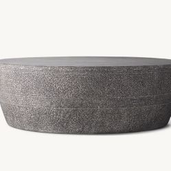 RH VETRO 45” ROUND COFFEE TABLE • DARK GRAY