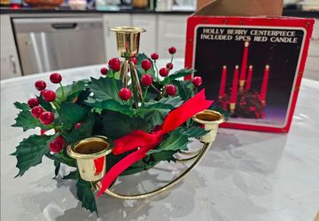 Good condition holiday candle holder.