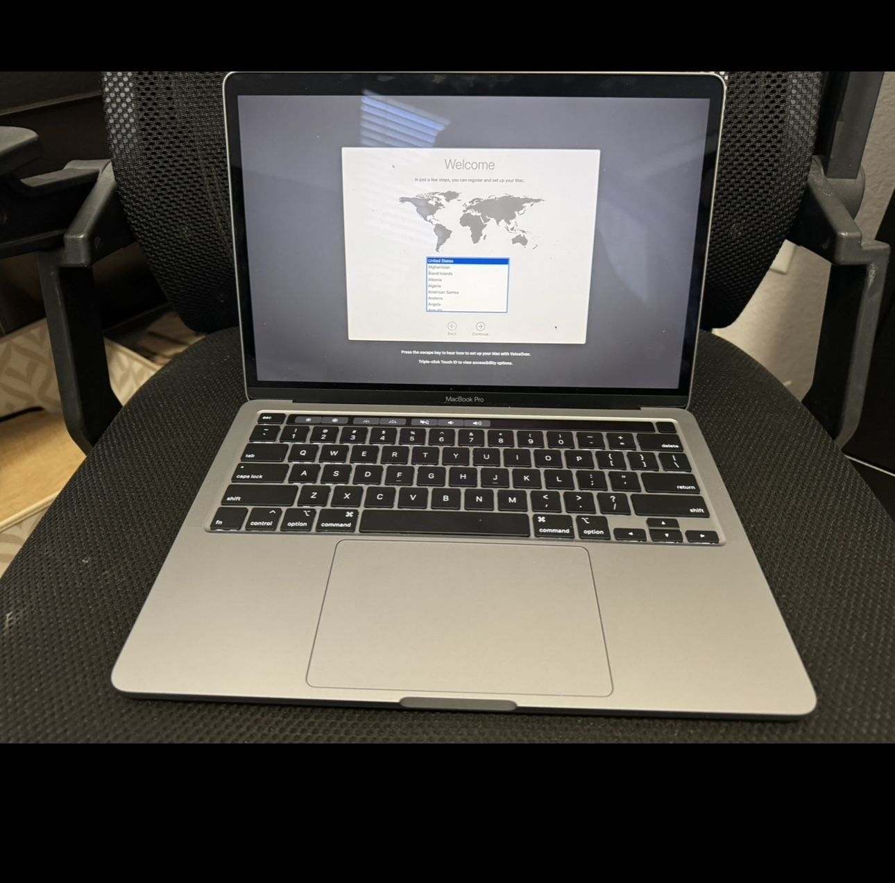 13 inch MacBook Pro Model A2251