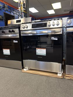 Frigidaire Slide In Gas Range!