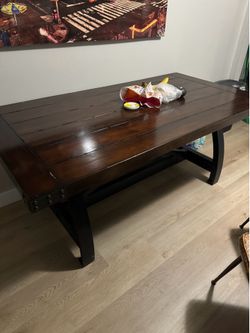 Dining room table
