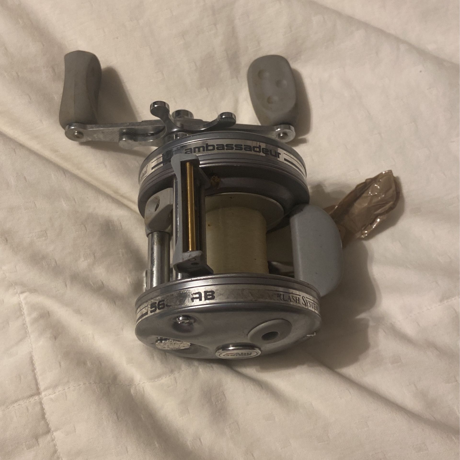 Abu Garcia Ambassadeur 5600AB Anti Backlash System Baitcasting Fishing Reel