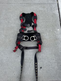FallTech Full Body Harness