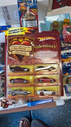 Hotwheels special edition Valentines set 2007