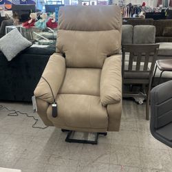 Lift up chair from ashley