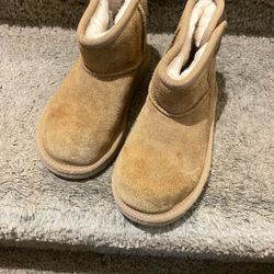 Uggs Youth 10 