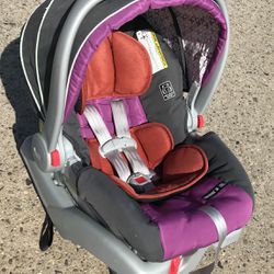 Graco infant Car seat 