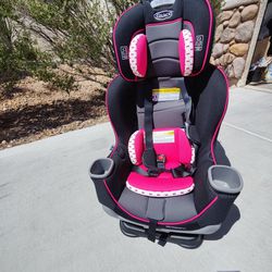New Graco Extend2 Fit 3 in 1 Convertible Car Seat 
