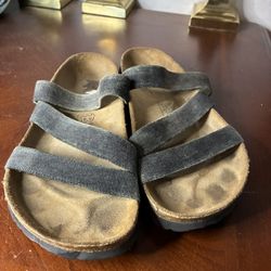 Birkenstock Birki's 3 Strap Sandals  Slides Size 41 L 10 M8   **appears almost new and unused ** 