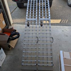 Folding Aluminum Ramps 1500 Lb Per Ramp