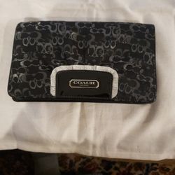 COACH CROSS BODY BAG NEW