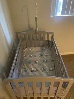 Baby mini crib