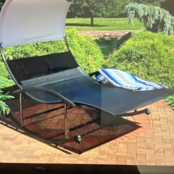 Very  Gorgeous  Swing for two people brand  New  In Box