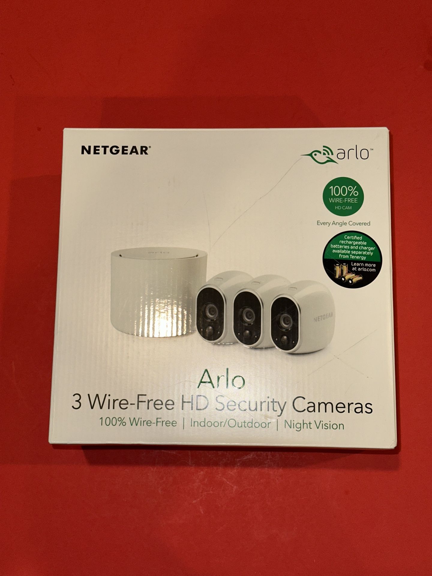 Arlo VMS3330C-100NAS Wireless HD Security Camera System 3-Cam Night Vision READ