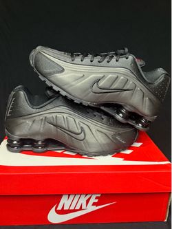 Nike Shox R4