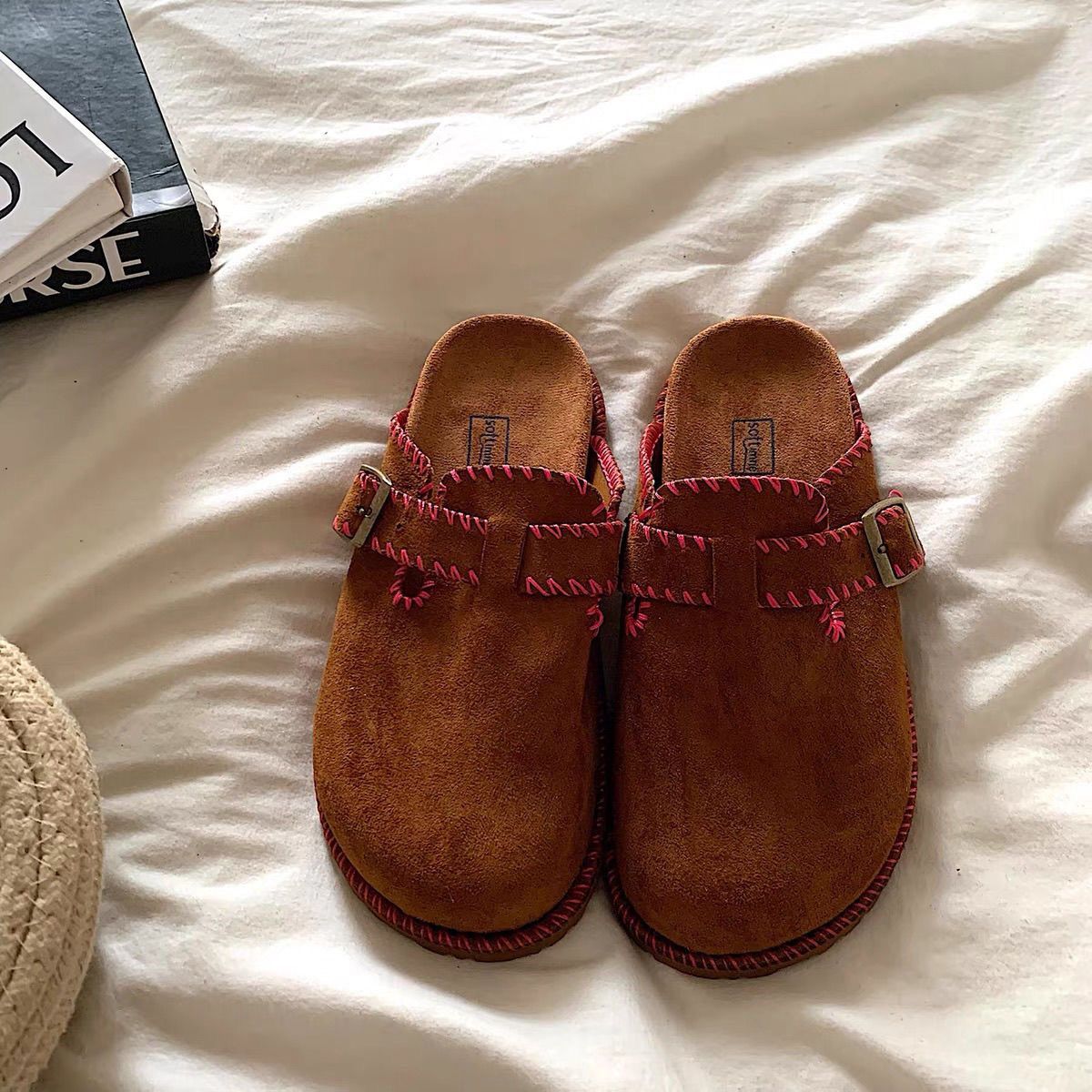 slippers