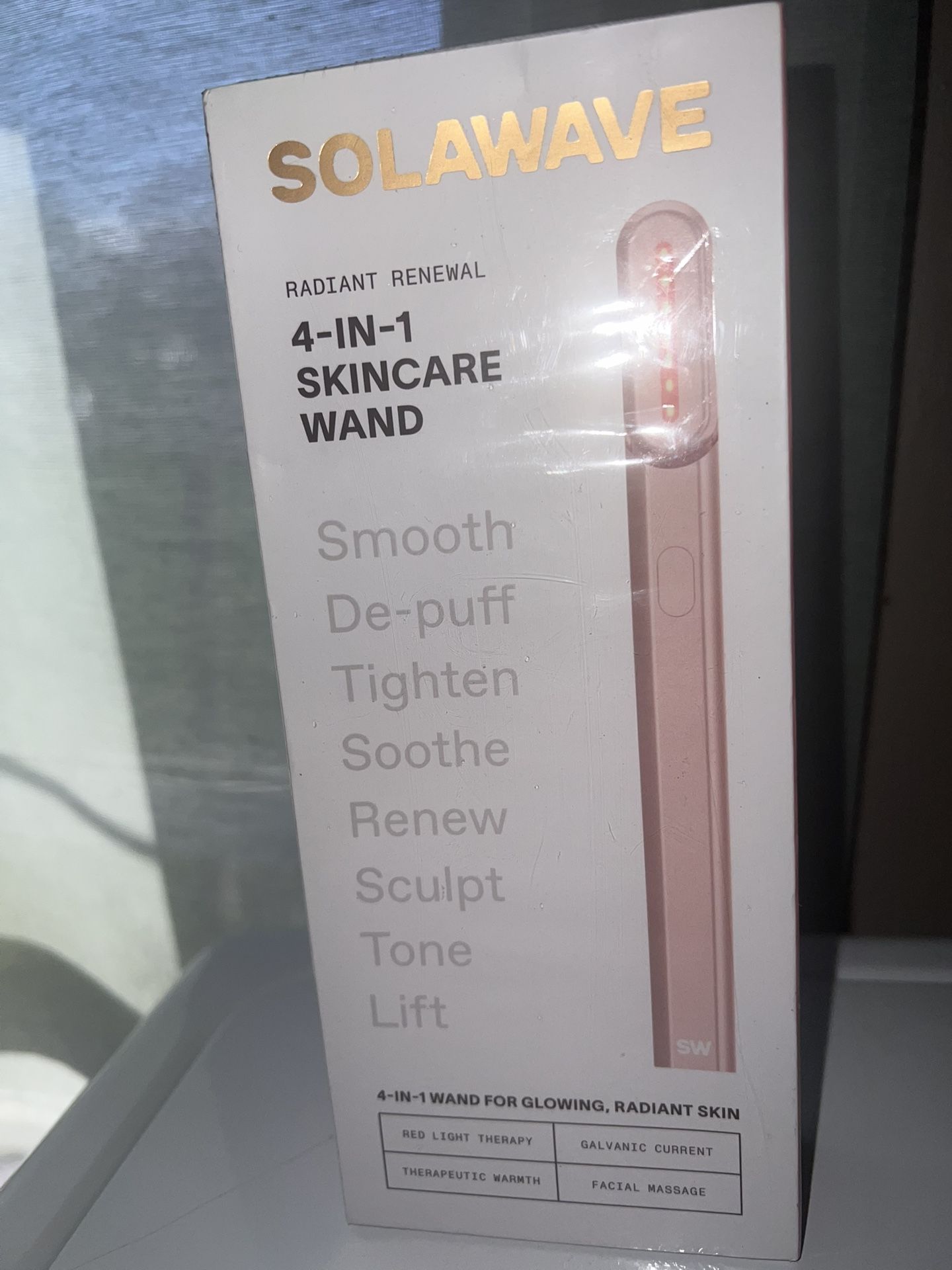 New Solawave 4 In 1 Skincare Wand