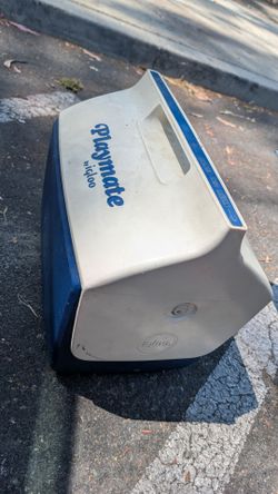 Vintage lunch pail Playmate ice box drink chest