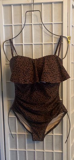 One piece swimsuit size M