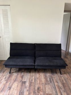 Black Futon