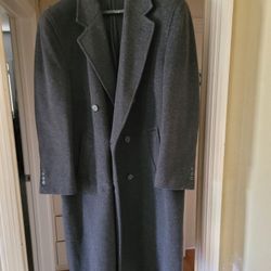 Full length Italian over coat, button front, 3 pockets inside