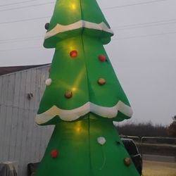 Huge 20ft Inflatable Christmas Tree with Orna