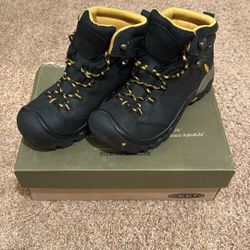 Keen Boots Men’s Size 9