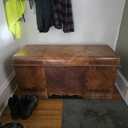 Lane Cedar Chest