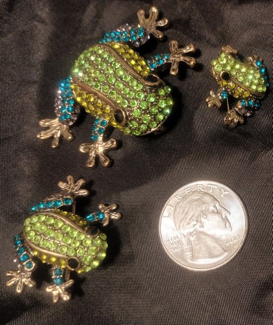 3 Frogs Off Park Collection