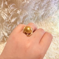 Lustrous 14K Gold South Sea Pearl Ring