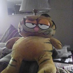 Giant Garfield 