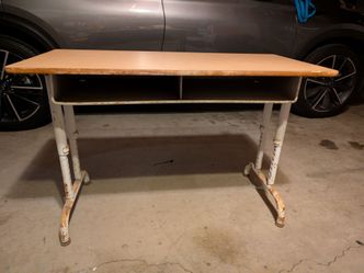 Desk/ Table