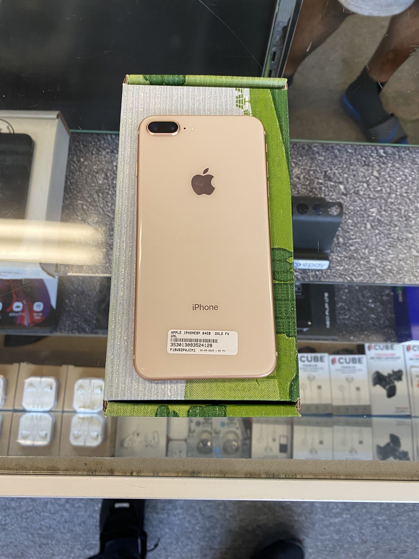 iPhone 8 Plus