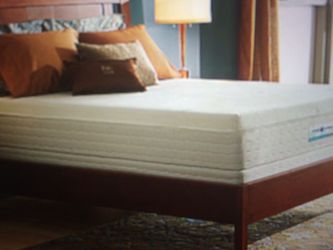 Cool gel brand-new queen mattress and box spring set super thick asking 500 on the $2000 memory foam bed