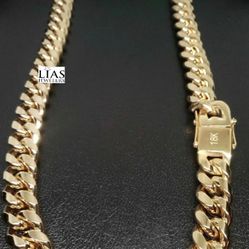 New 18k Yellow Gold Cuban Link Chain 