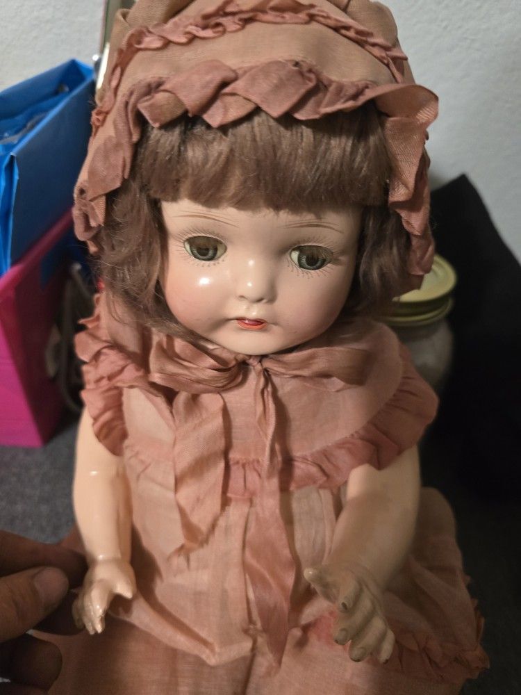 Very Old Doll It One Of The First To Open And Close It Eyes. Rare!!!