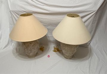 White Swirls Lamps XL
