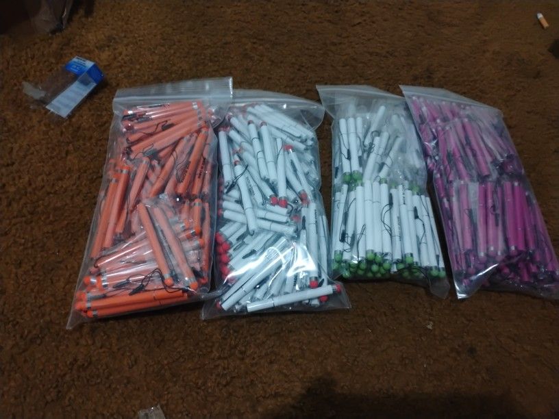100 Styling Styling Stylish Pins For $20 A Piece All Four Of Them For 60 Bucks