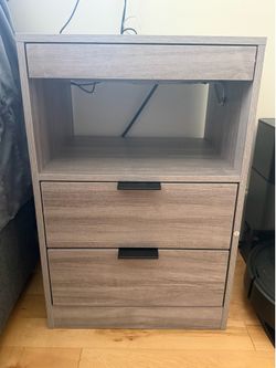 Nightstand (LED & charging)