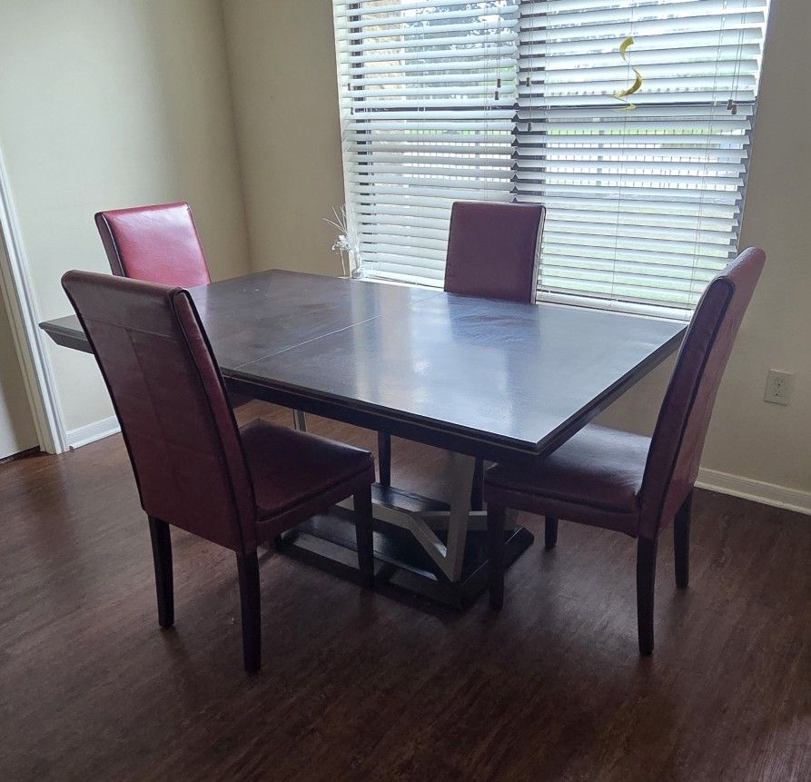 dining area, 3-seater sofa and reclining