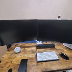2 Samsung 27 Inch Curved Monitors
