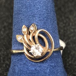 14k Ladies Diamond Ring Size 6.5