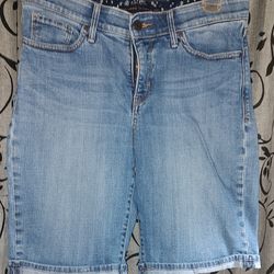 Levi Jeans The Perfect Waist 525 - Size 6