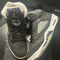 Jordan 5 Moonlight Size 9 Used