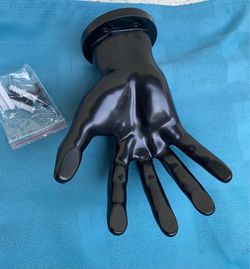 Hand Sculpture Ball Holder
