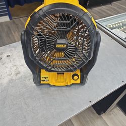 Dewalt 20v Veriable Speen Portable Fan