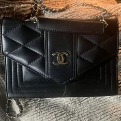 CHANEL purse