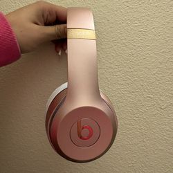 Beats Solo 4