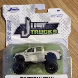 Jada Just Trucks 2006 Nissan Titan 1/64 Scale Model Truck