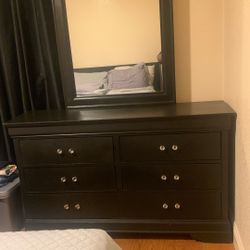 Bedroom Set Free